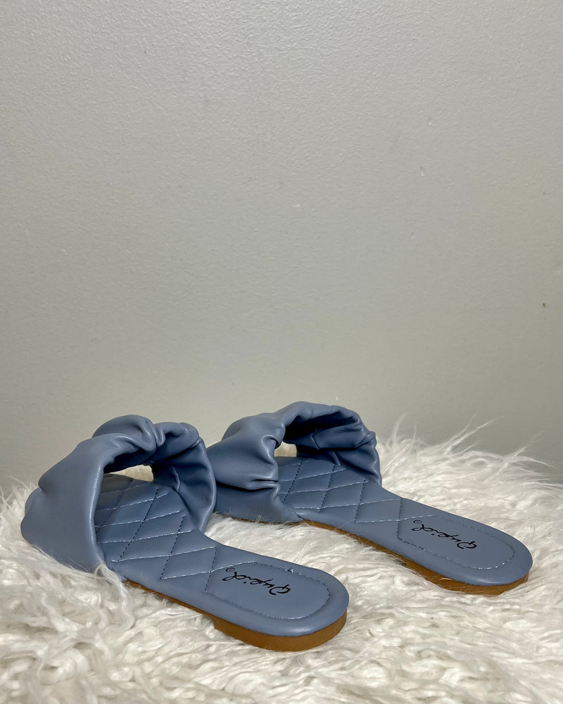 Hazy Sandal