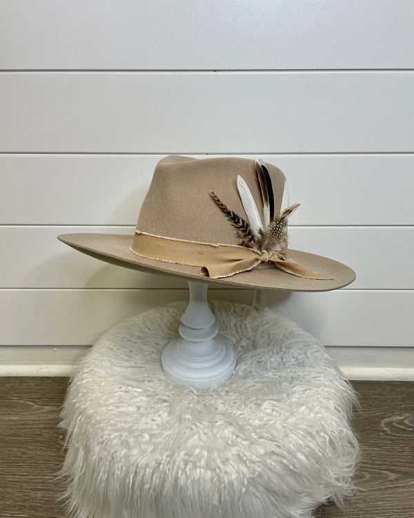 Beige Hat Natural Feathers